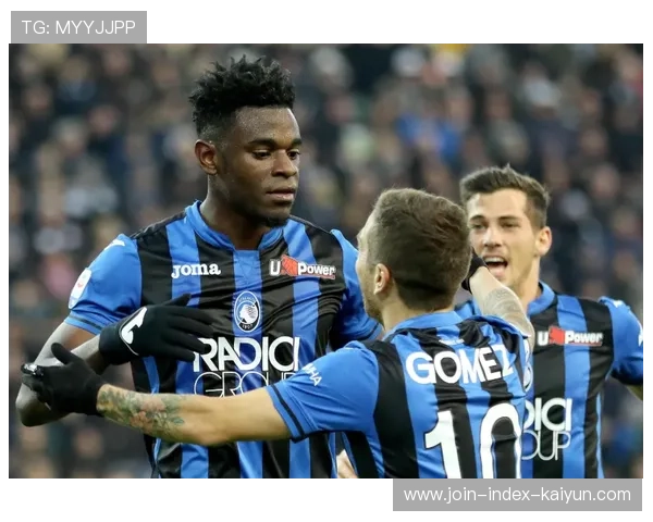 劳塔罗禁区内强力头球破网,国际米兰1比0领先克雷莫内塞 劳塔罗禁区内强力头球破网,国际米兰1比0领先克雷莫内塞