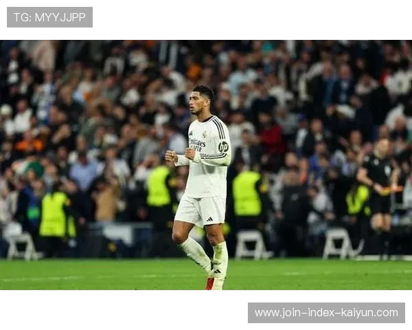 皇马贝林厄姆插上跑动更流畅：足球场上的新引擎